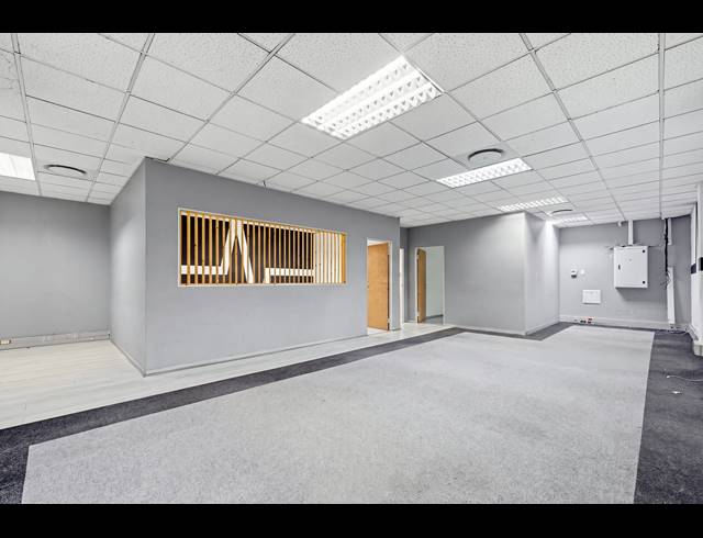 130M² OFFICE FOR SALE IN UMHLANGA RIDGE